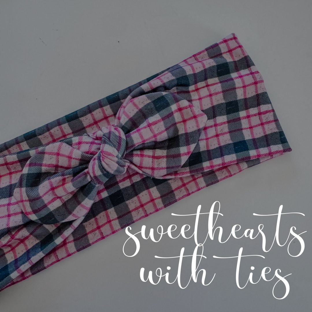Sweethearts with Removable Ties
