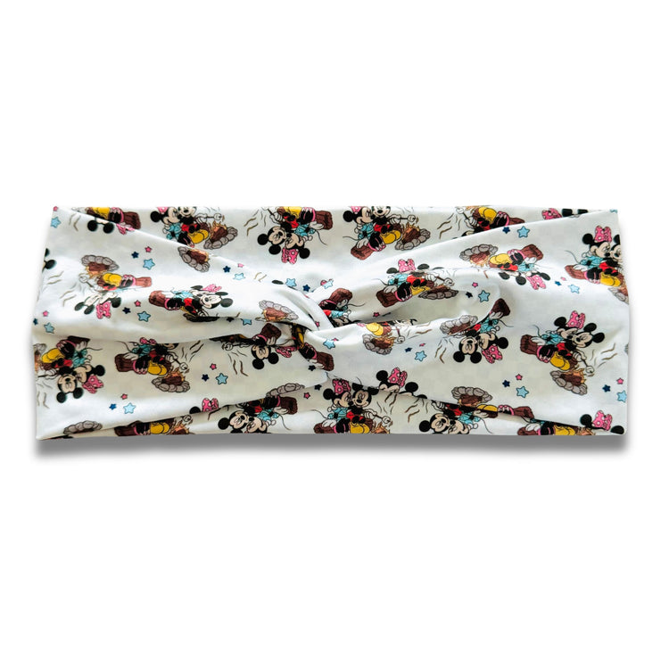 Camping Mouse Sweetheart Sewing Sweethearts