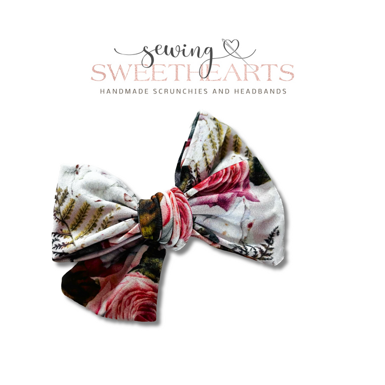 Blooms on Taupe Bow Sweet Minis Sewing Sweethearts