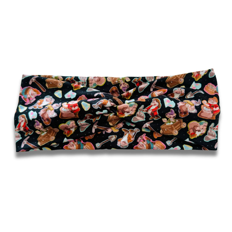 Dwarves Sweetheart Sewing Sweethearts