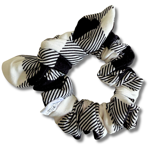 White Buffalo Plaid Bow Scrunchie Sewing Sweethearts