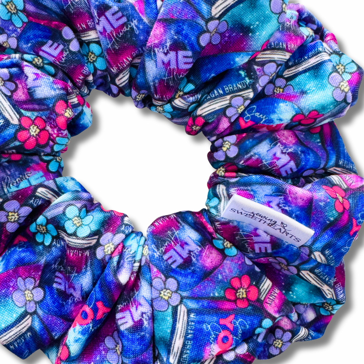 Avix Scrunchie Sewing Sweethearts