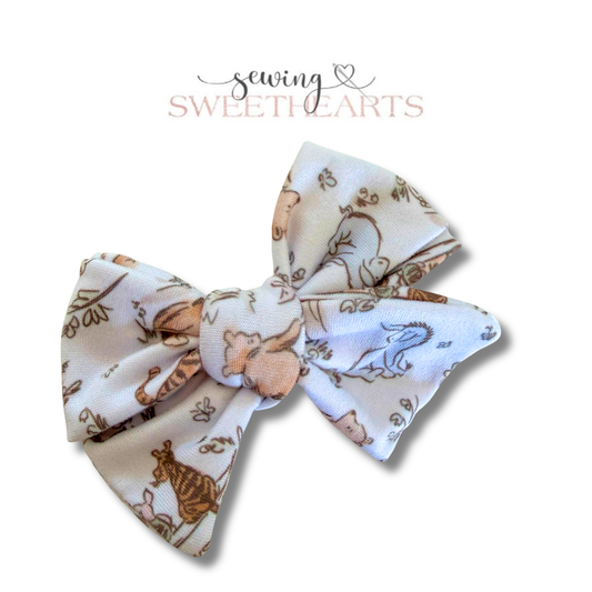 100 Acre Forest Bow Sewing Sweethearts