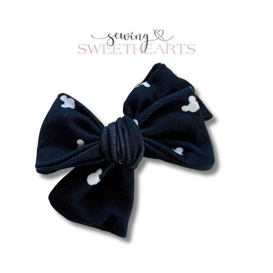 Classic Mouse Bow Sewing Sweethearts