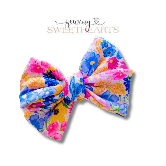 Vibrant Summer Bow Sewing Sweethearts