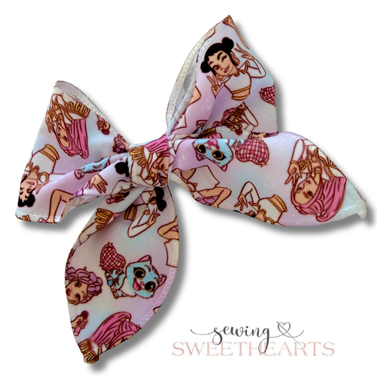 Hunters Fable Bow - 4” Sewing Sweethearts