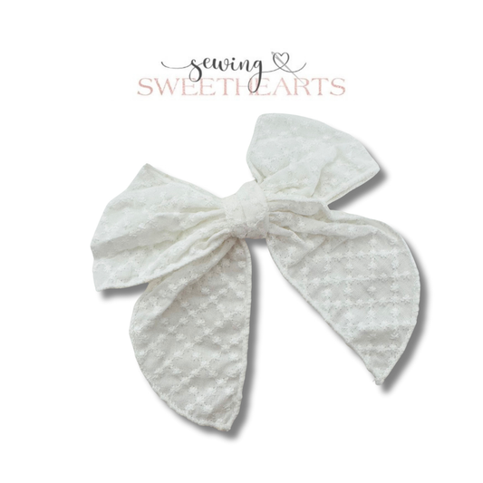 White Eyelet Fable Bow Clip Sewing Sweethearts