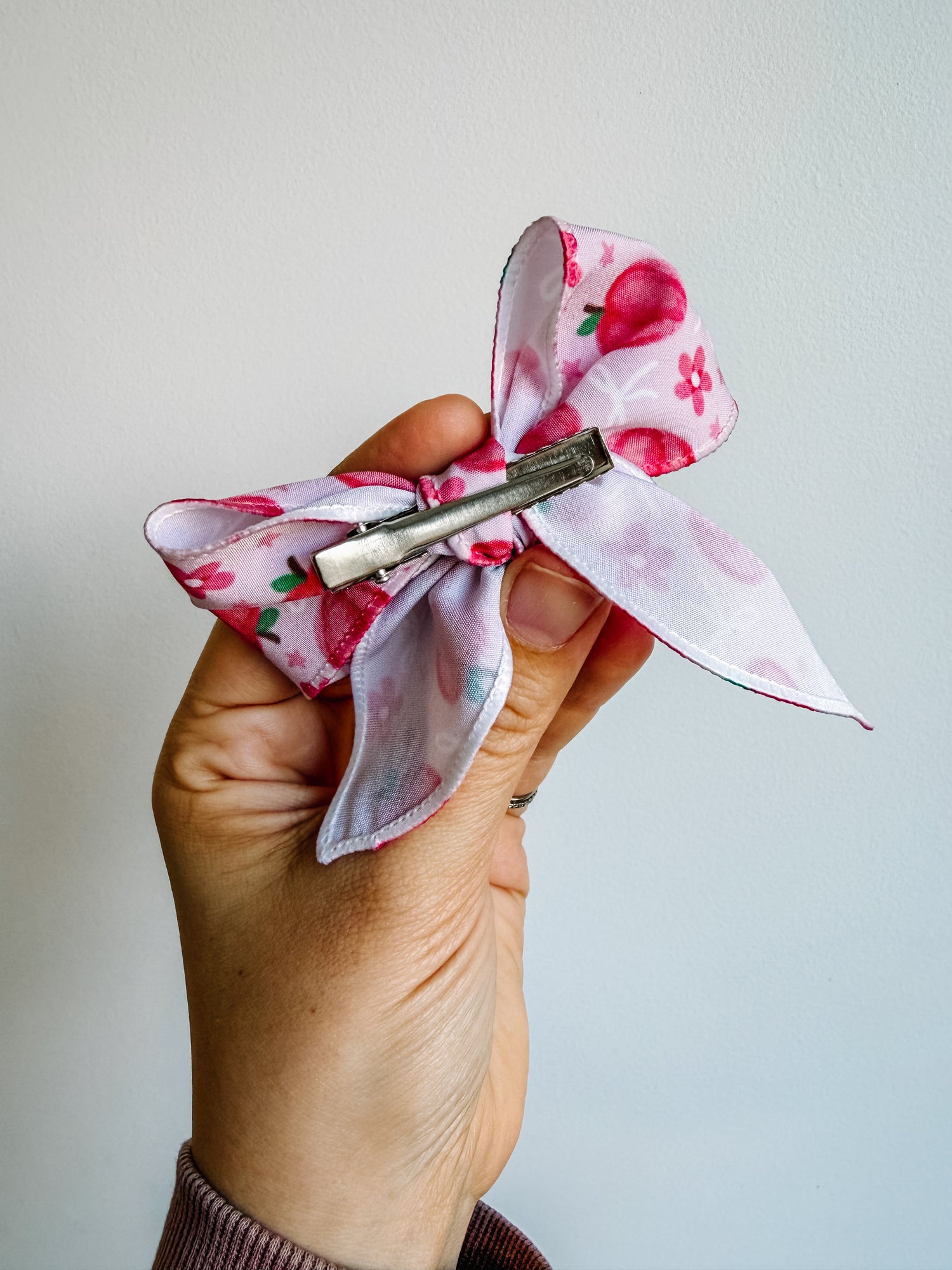 Lemon Picnic Fable Bow - 4” Sewing Sweethearts
