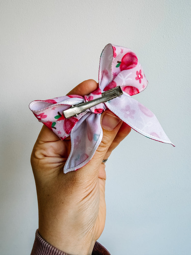 Lemon Picnic Fable Bow - 4” Sewing Sweethearts