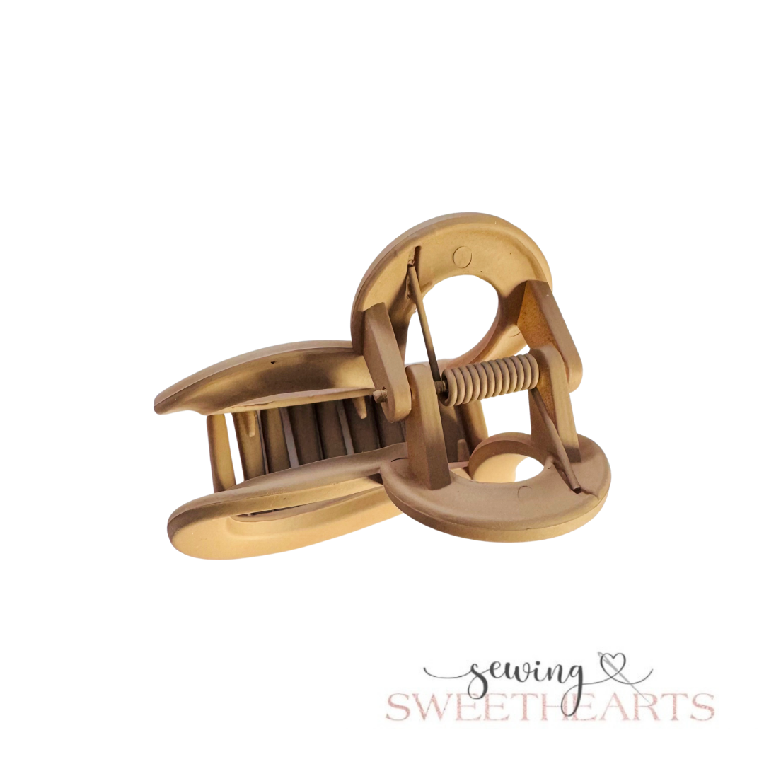 Heart Claw Clip Sewing Sweethearts Light Brown