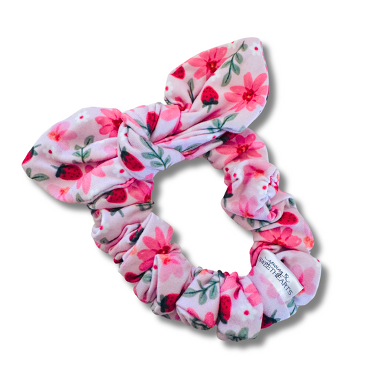 Strawberry Blooms Bow Scrunchie Sewing Sweethearts