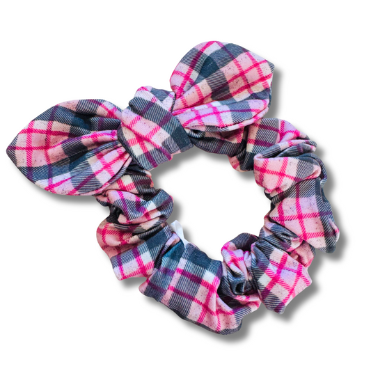 Pretty in Pink Plaid Bow Scrunchie Sewing Sweethearts